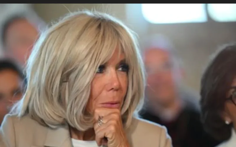 Brigitte et Emmanuel Macron : le procès de la porcelaine s'ouvre 