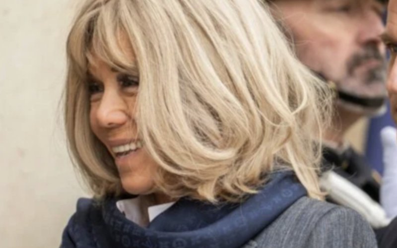 Brigitte Macron : Panique et odeurs suspectes... son vol vire au cauchemar 