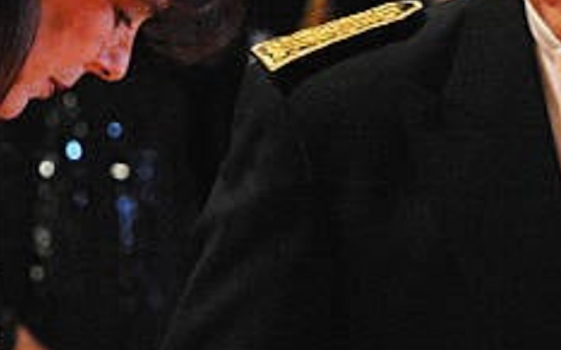 Caroline de Monaco "isolée" sur le rocher - "grosse" arnaque d'un expert-comptable