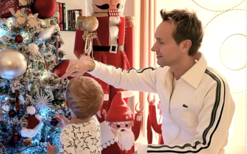 Cyril Féraud : son tendre réveillon avec Tim, qui grandit à vue d'œil 