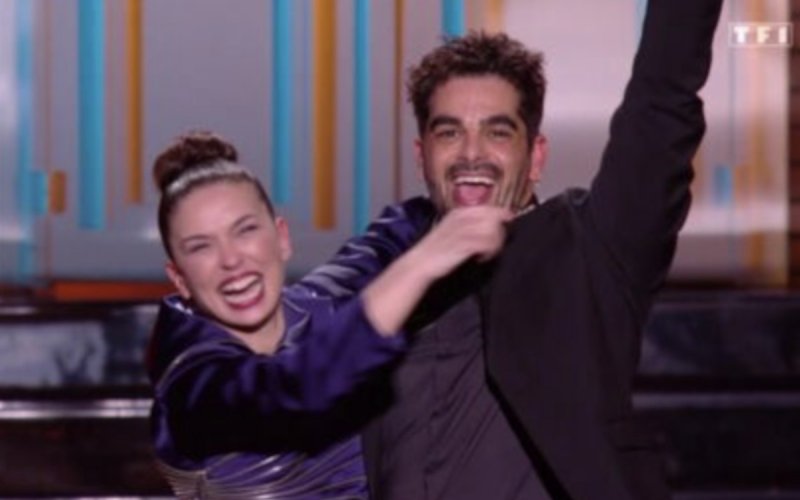 DALS : Michael Goldman « intrigué » par le partenaire de Lucie Bernardoni ? Le mème avec Macron rend fou le Web ! 