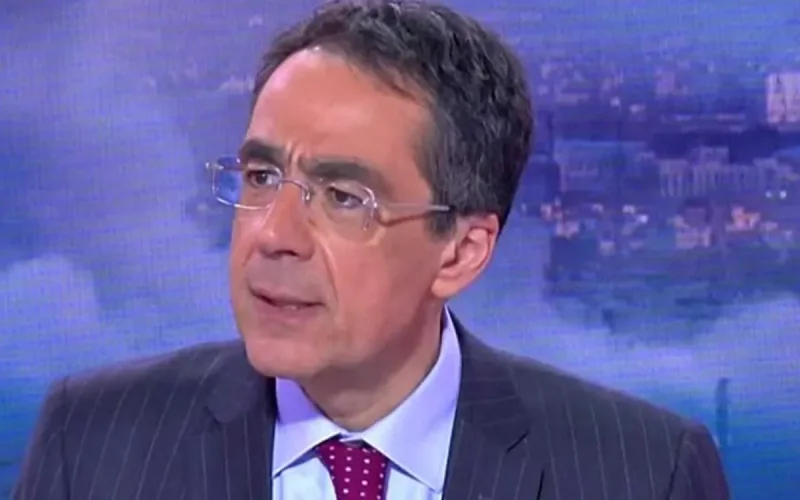 Darius Rochebin, « grand gagnant » : pourquoi LCI écrase la concurrence ?