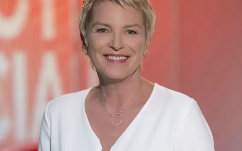 Élise Lucet : cette scène embarrassante avec Bernadette Chirac