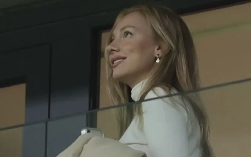 Ester Expósito fait sensation au Bernabéu » : Kylian Mbappé plus que jamais visé