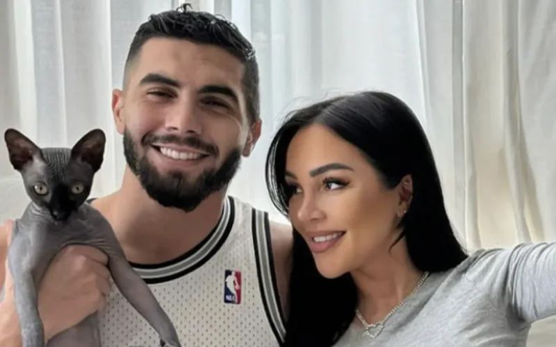 Fidji Ruiz et Anas : après Dubaï, l'Algérie comme refuge ?