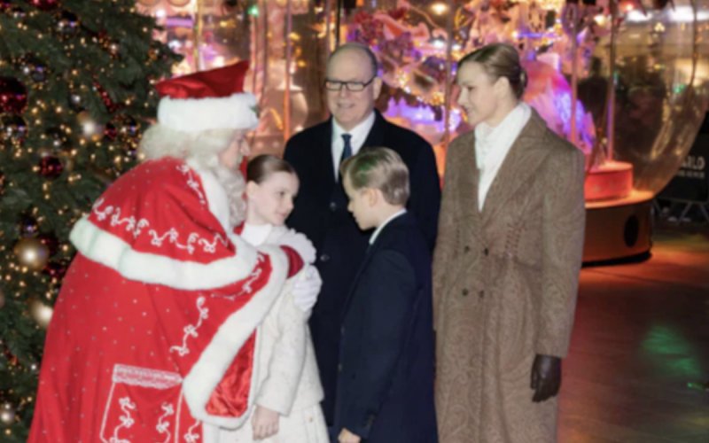 Gabriella effrayée par le Père Noël : Charlène de Monaco et Jacques volent la vedette