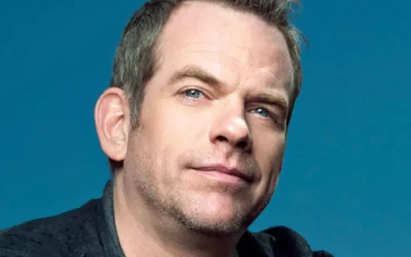 Garou protégé par une voyante !