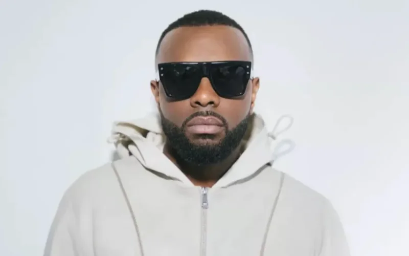 Gims interpellé à l'aéroport pour blanchiment