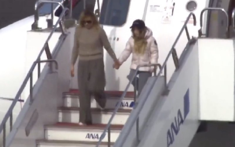 Giorgia Meloni au Japon : une visite sous le signe de la famille avec sa fille Ginevra 