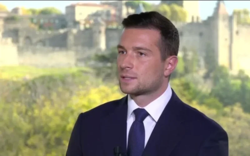 Jordan Bardella piqué au vif par une question sur une liaison « intime »