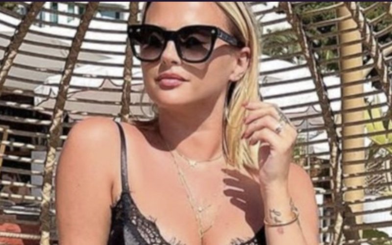 Kelly Vedovelli en couple avec Franck Gastambide ? Leur « complicité » au Grand Rex enflamme les fans !