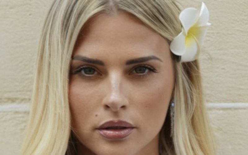 Kelly Vedovelli sans Cyril Hanouna : pourquoi elle n'a aucun regret et savoure sa liberté