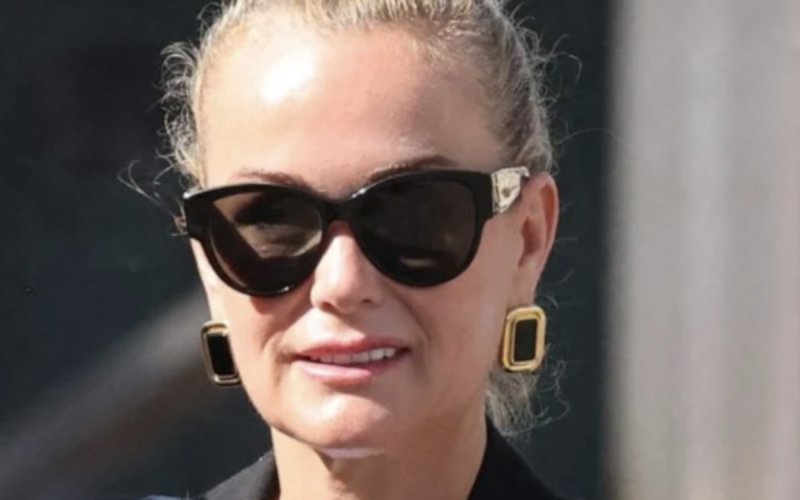 Laeticia Hallyday et Serge Varsano, quelques divergences à Phuket 