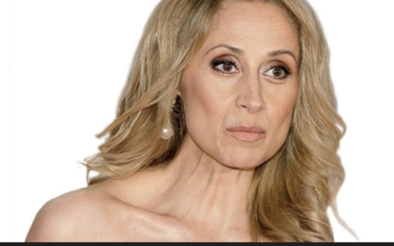 Lara Fabian, encore une terrible arnaque !