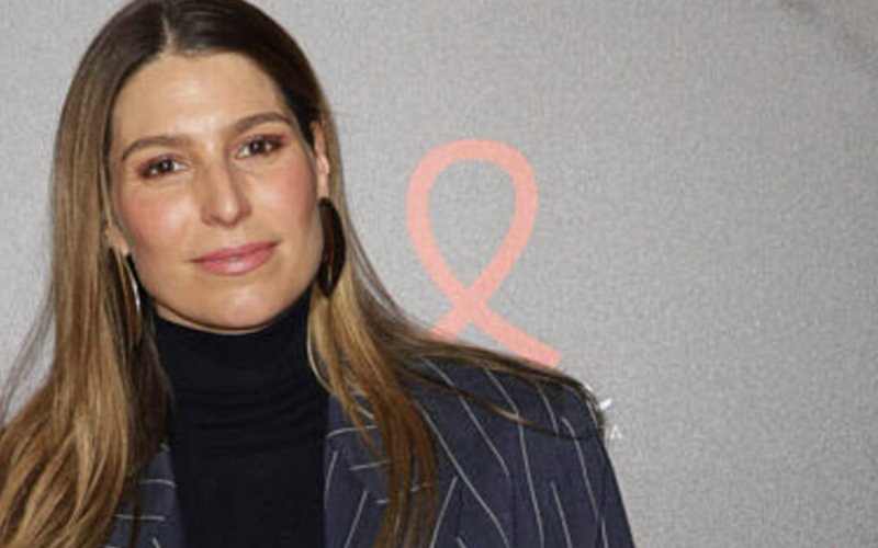 Laury Thilleman : son « traumatisme intact » après le baiser forcé d'Ary Abittan