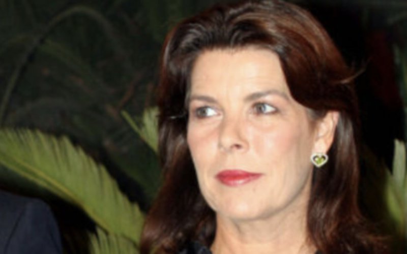 Loin de Monaco, le mari de Caroline s'offre un réveillon solitaire sous les tropiques