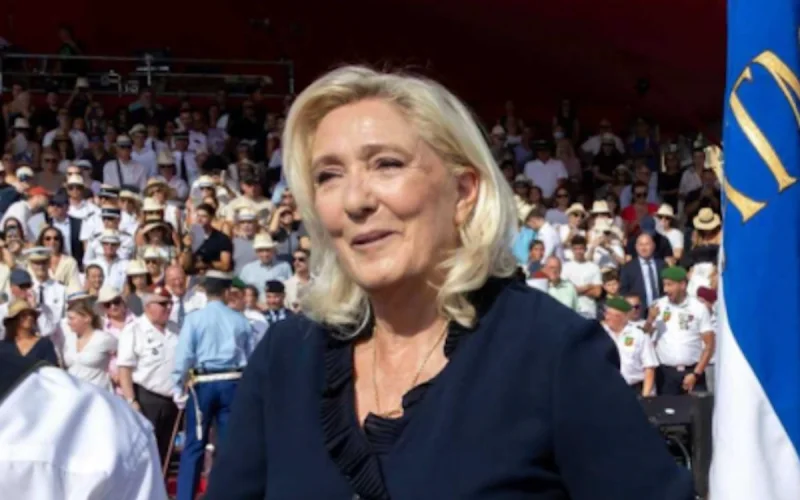 Marine Le Pen : nouveau bébé, travaux et chatons dans son cocon breton