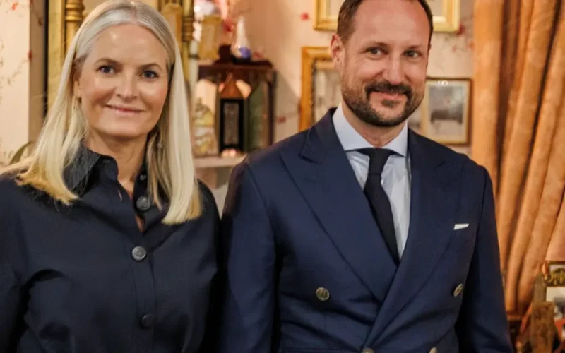 Mette-Marit et Haakon de Norvège : pourquoi ne portent-ils plus leurs alliances ?