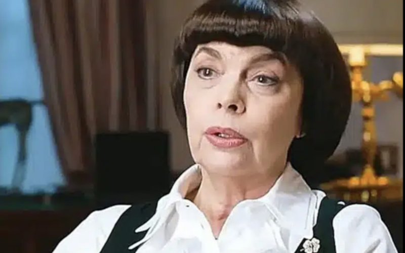 Mireille Mathieu : Son histoire secrète avec une femme