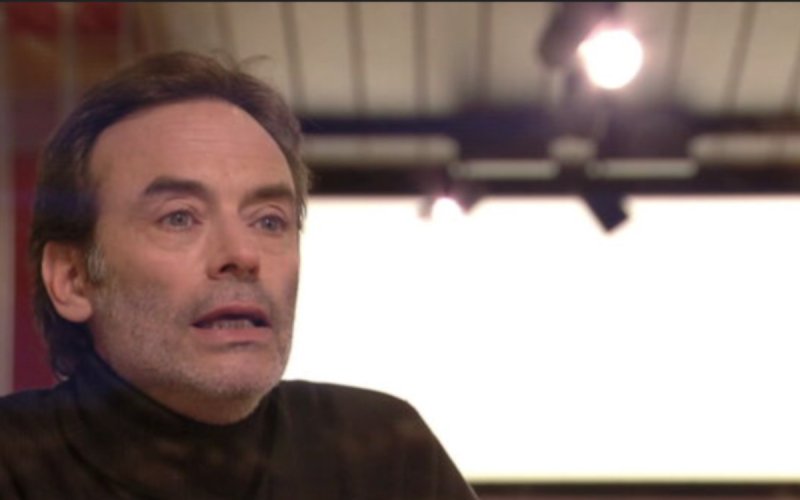 Mystère à Douchy ! Anthony Delon vit en « fantôme » dans la propriété d'Alain Delon : les villageois « inquiets » 