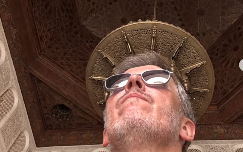 On lui fixait encore le tournage de la saison 8, puis Jean-Luc Lemoine apprend qu'il est remplacé