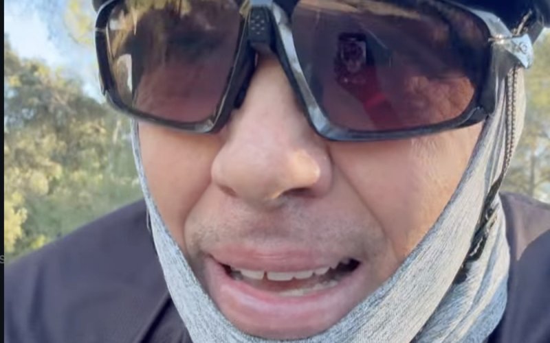 Paul Belmondo : un moral d'acier et une forme olympique loin des tourments du divorce avec Luana 