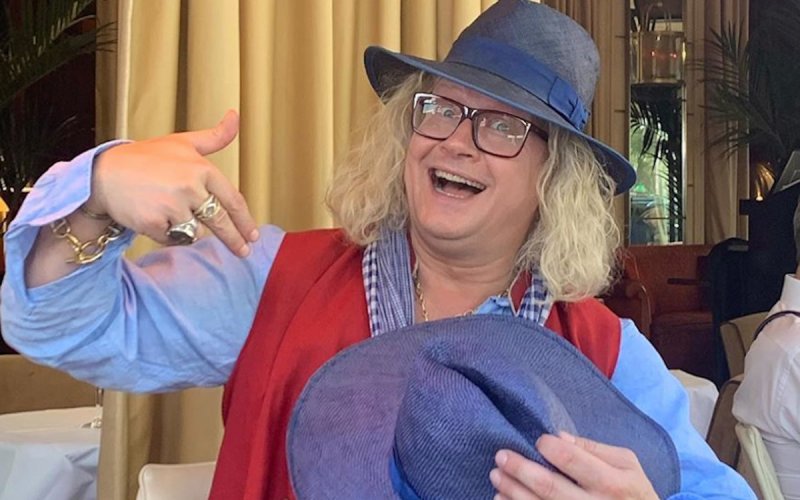 Pierre-Jean Chalençon- le bonheur - Etrange prénom de son fiancé (photo)
