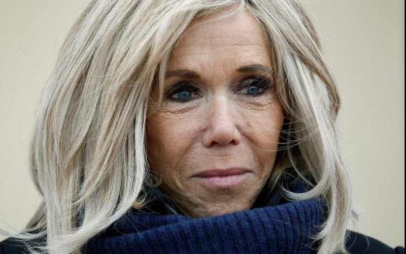 Polémique Brigitte Macron : son entourage tente d'éteindre l'incendie