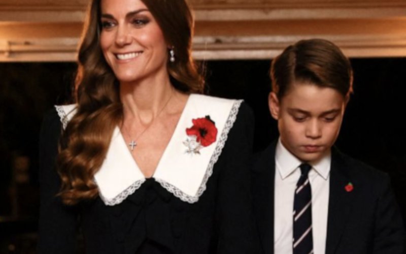 Prince George, une entrée très remarquée au Festival du Souvenir aux côtés de Kate Middleton 
