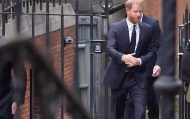 Prince Harry : ses échanges intimes avec une journaliste du Mail on Sunday