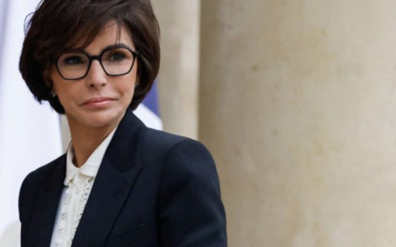 Scandale en Chine : Rachida Dati prend surprise en train de « mâcher un chewing-gum »