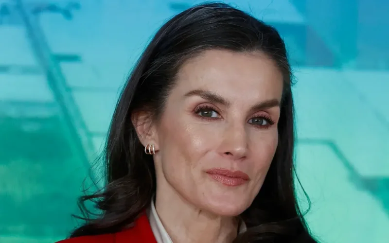 Letizia d'Espagne : pourquoi a-t-elle banni la montre de son poignet ?