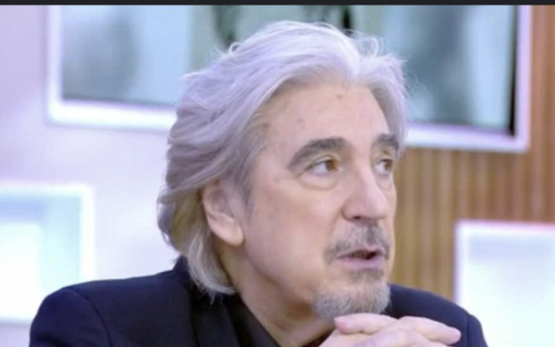 Serge Lama, son « histoire d'amour impossible » avec Nana Mouskouri 