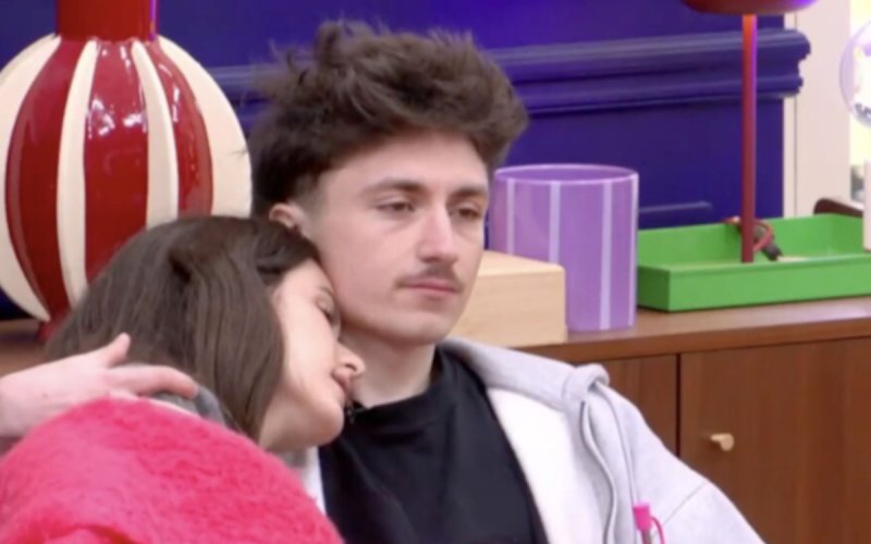 Star Academy, Léo et Jeanne plus proches que jamais pendant la nuit : les internautes s'enflamment pour l'attitude de l'élève ! 