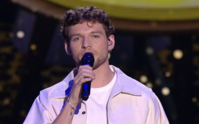 Star Academy : Théo P. crée le malaise en comparant son salaire de kiné à ses revenus au château