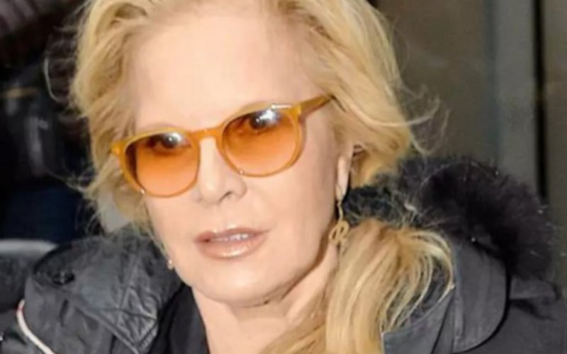 Sylvie Vartan, une hospitalisation d'urgence !