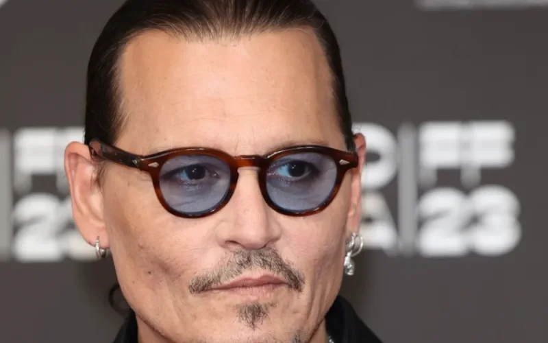 Villa, loyers impayés… le geste fort de Johnny Depp pour Mickey Rourke