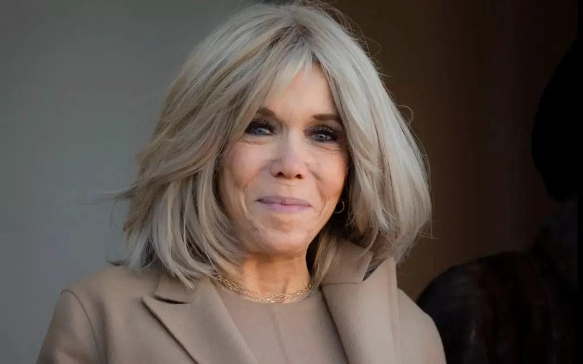 Brigitte Macron Au D fil Du 14 Juillet Le Secret Derri re Sa C l bre brigitte-macron-au-d-fil-du-14-juillet-le-secret-derri-re-sa-c-l-bre