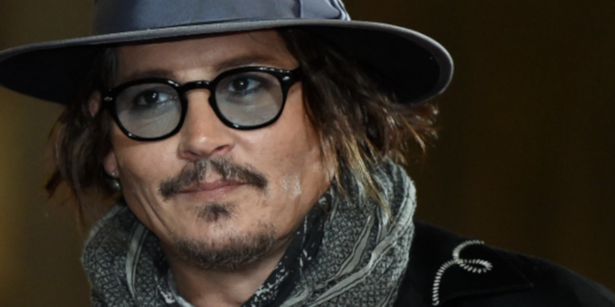 Johnny Razer Face Johnny Depp face à une escroquerie en ligne
