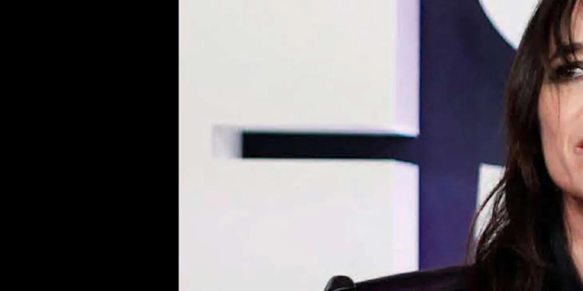 Yvan Attal et Charlotte Gainsbourg réfugiés à l'Ile-de-Bréhat, leur