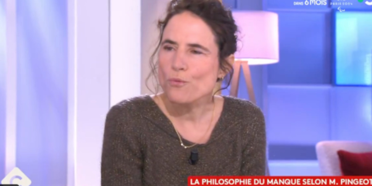 C à Vous : Mazarine Pingeot : Le jour où elle a présenté Ali Baddou à François Mitterrand !