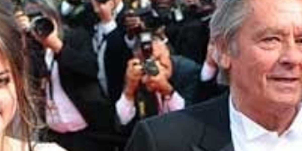 Alain Delon, la mort de Vera Baudey surmontée, sa confidence sur Hiromi, sa compagne