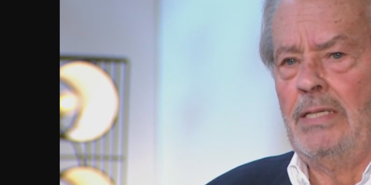 Alain Delon - Le fisc s'attaque à son clan Delon, 5 ans de relevés bancaires exigés