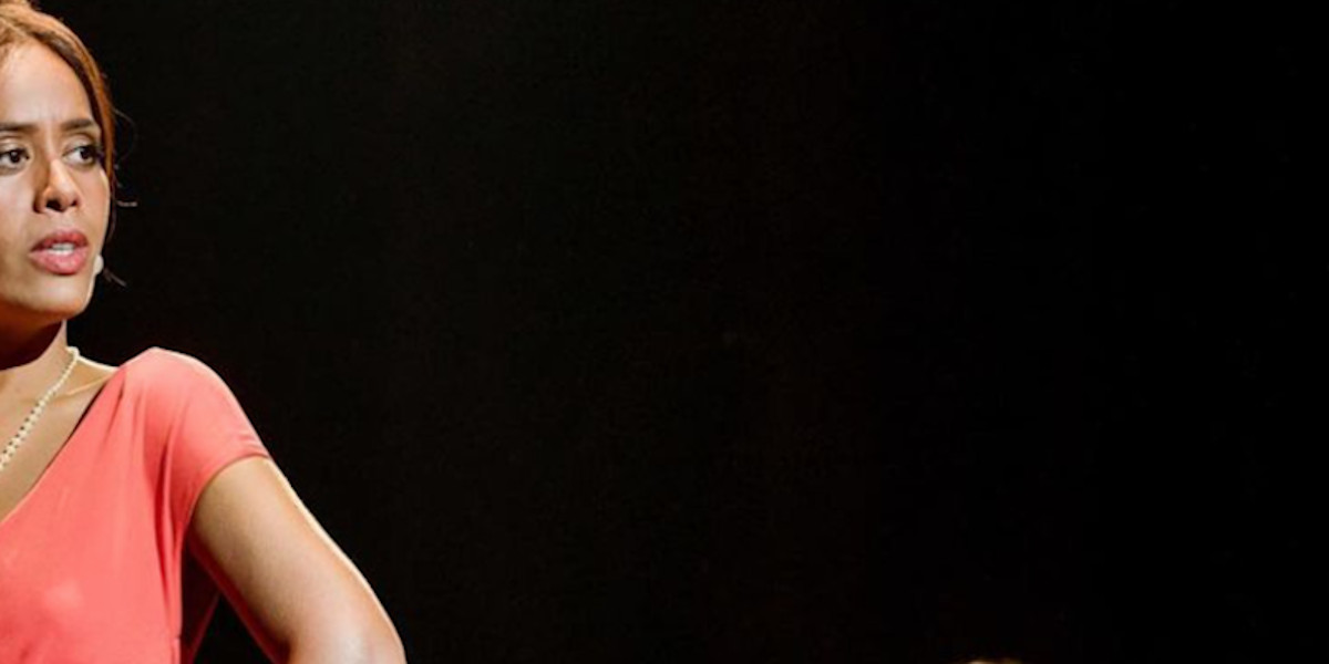 Amel Bent, boule au ventre sur France 2 - ce bébé qui la met dans ses états (photo)