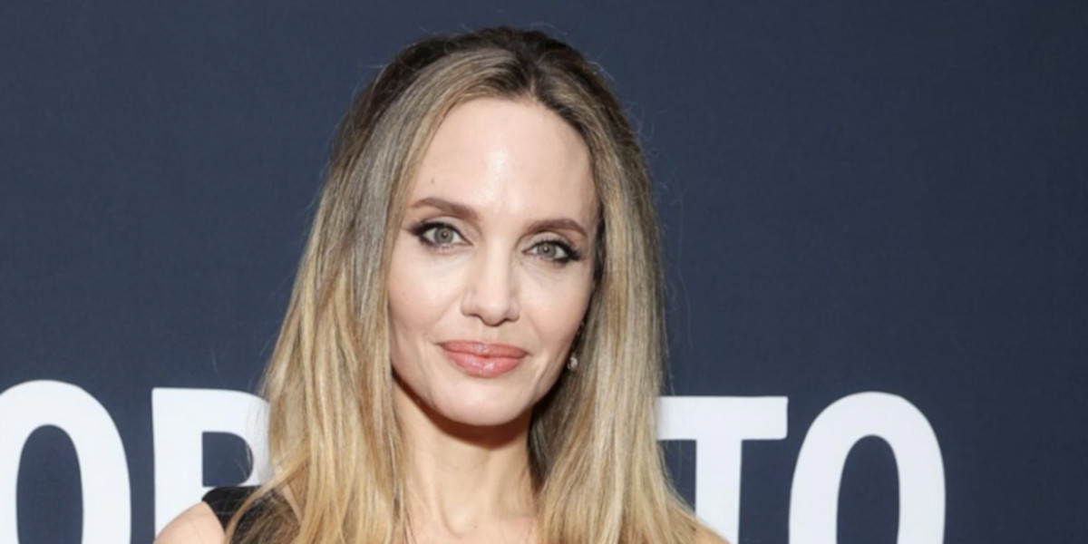 Angelina Jolie franchit un cap avec Akala