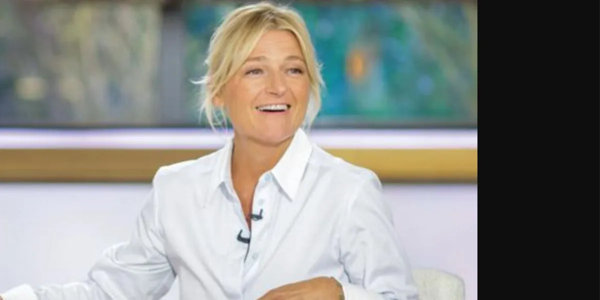 Anne-Elisabeth Lemoine sur le point de quitter C à Vous ? La production éclaircit la situation
