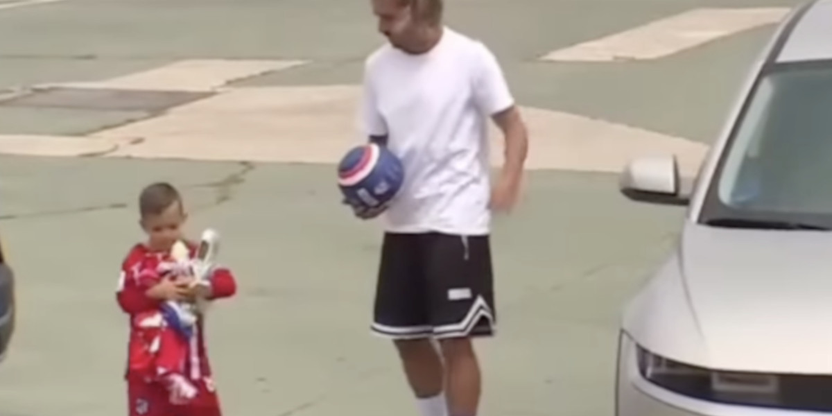 Antoine Griezmann : Le geste magnifique pour un jeune fan !