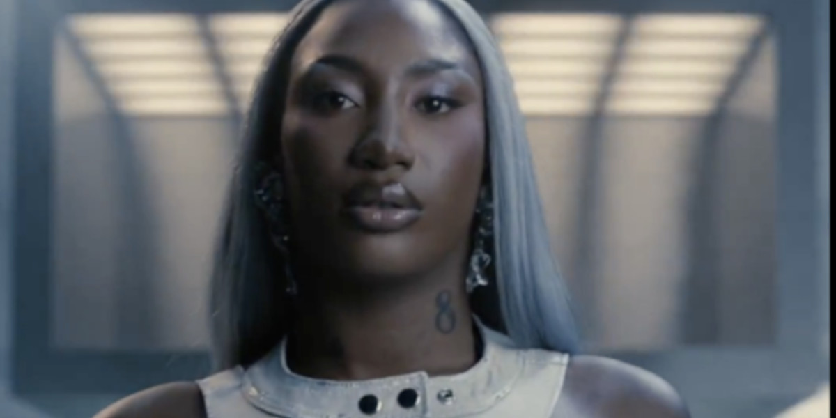 Aya Nakamura fait mieux que Beyoncé et Rihanna : triplé historique au Stade de France !
