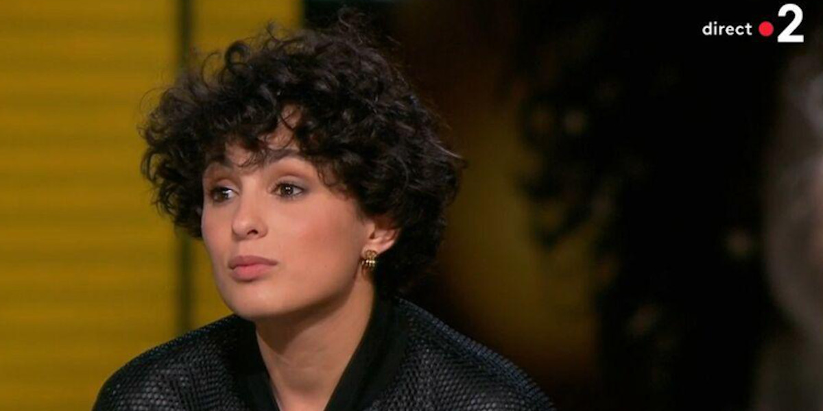 Barbara Pravi, drogue à l'Eurovision, surprenante réaction à Laurent Delahousse insistant