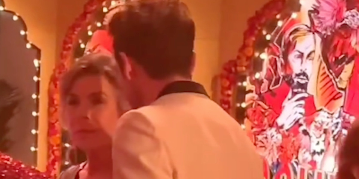 Caroline de Monaco, mère de substitution pour Mika, les dessous d'un geste hyper protecteur les d'une soirée mondaine (vidéo)